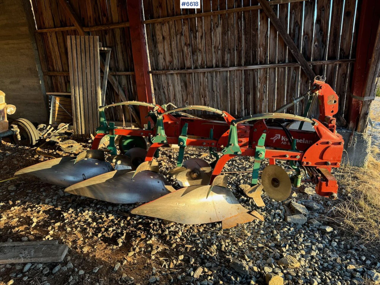 Kverneland AB 85 Dough plough - Pajisje për lirimin e tokës: foto 1 Kverneland AB 85 Dough plough - Pajisje për lirimin e tokës: foto 1