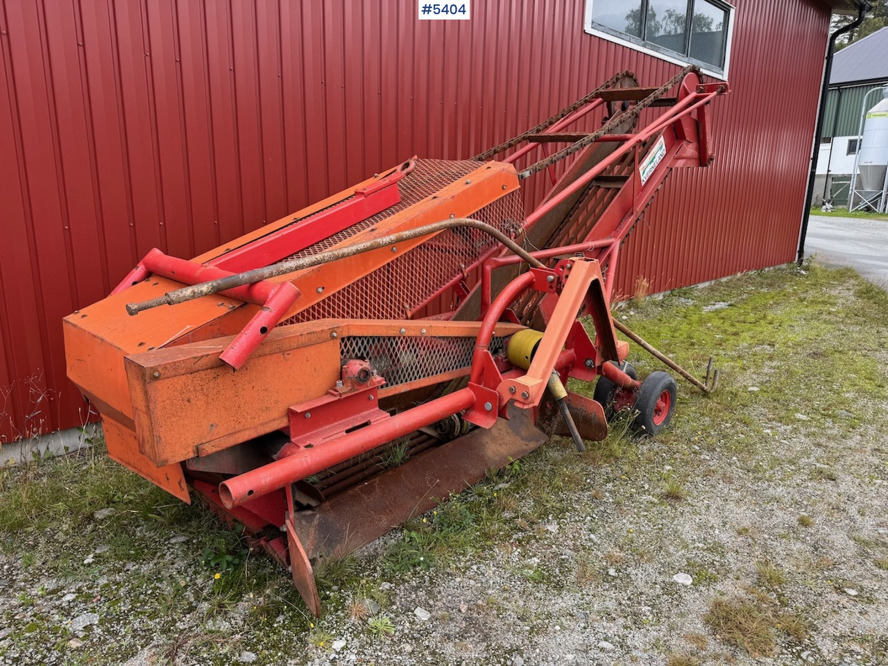 Kverneland Stone Collector - Pajisje për lirimin e tokës: foto 2 Kverneland Stone Collector - Pajisje për lirimin e tokës: foto 2