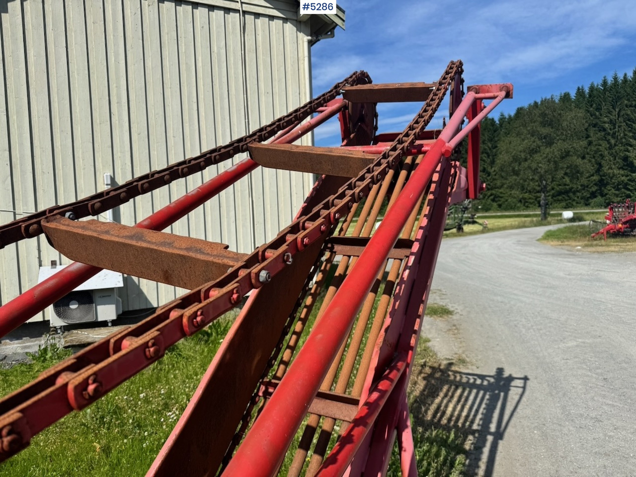 Kverneland Stone Picker - Pajisje për lirimin e tokës: foto 5 Kverneland Stone Picker - Pajisje për lirimin e tokës: foto 5