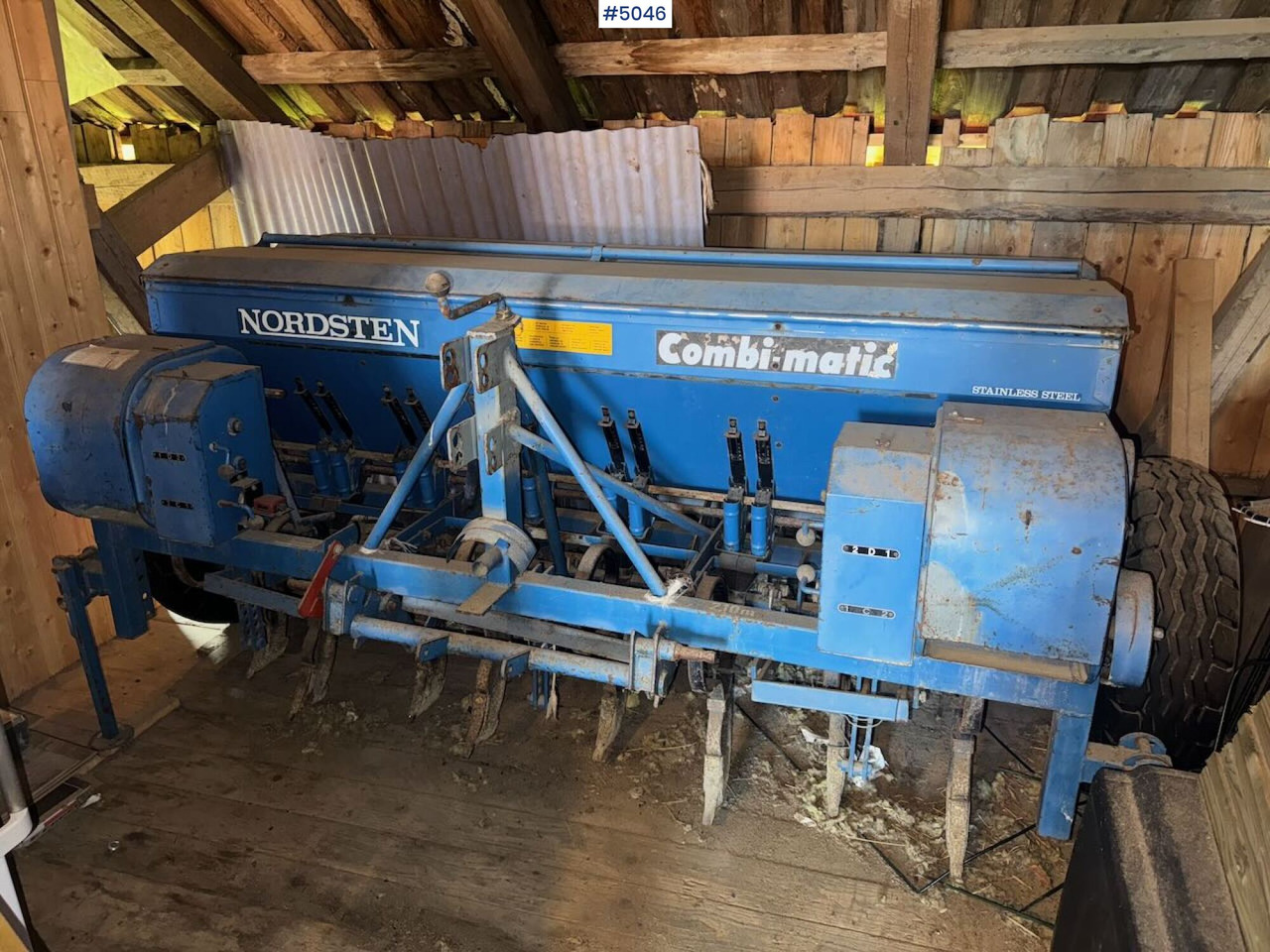 Nordsten Combi-matic 210 - Mbjellëse në radhë: foto 1 Nordsten Combi-matic 210 - Mbjellëse në radhë: foto 1