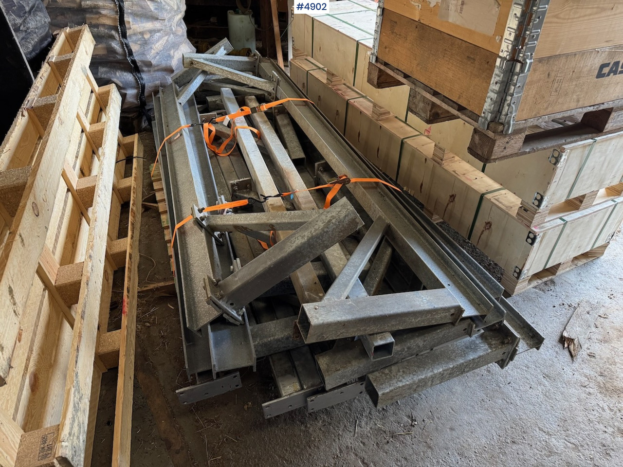 Stands, rails, and trolleys for TKS Apetitt feed wagon. - Pajisje blegtorale: foto 4 Stands, rails, and trolleys for TKS Apetitt feed wagon. - Pajisje blegtorale: foto 4