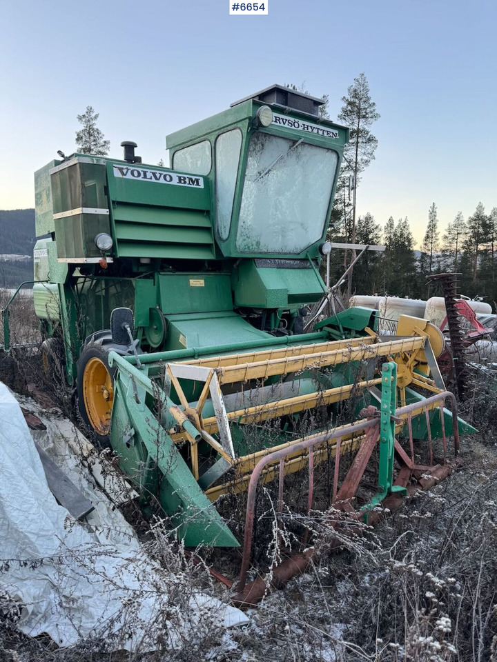 Volvo BM Active 800 Thresher - Autokombajnë: foto 1 Volvo BM Active 800 Thresher - Autokombajnë: foto 1