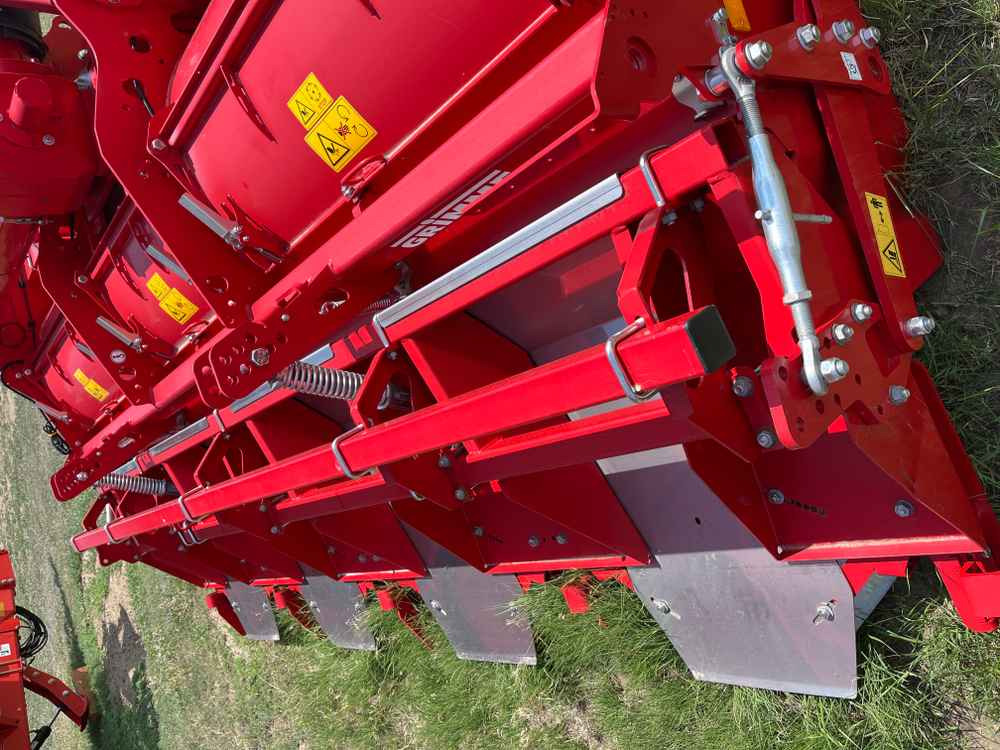 Grimme GF 400 - Trince për gjethet e patates: foto 5 Grimme GF 400 - Trince për gjethet e patates: foto 5