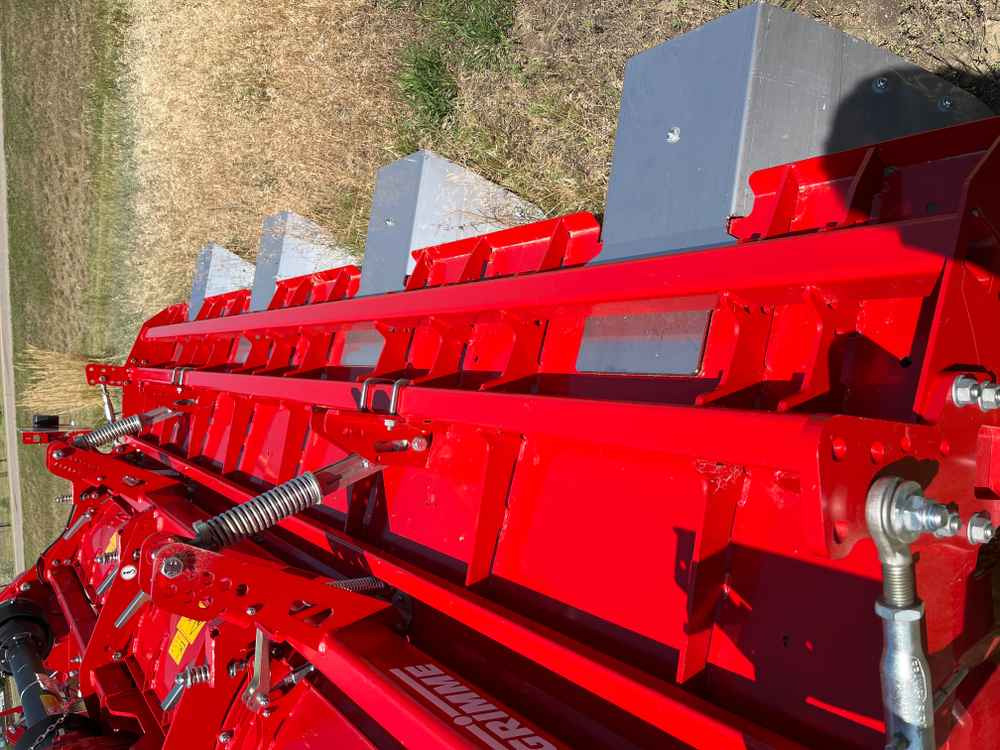 Grimme GF 400 - Trince për gjethet e patates: foto 3 Grimme GF 400 - Trince për gjethet e patates: foto 3