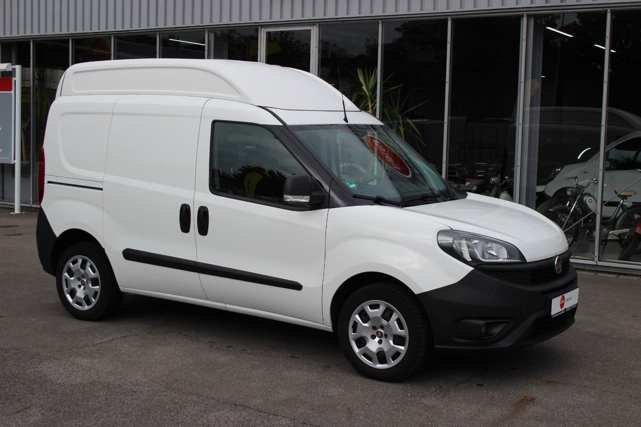 Fiat Doblo SX Kasten H2 51tKM Klima Hochdach - Furgon i vogël: foto 2 Fiat Doblo SX Kasten H2 51tKM Klima Hochdach - Furgon i vogël: foto 2