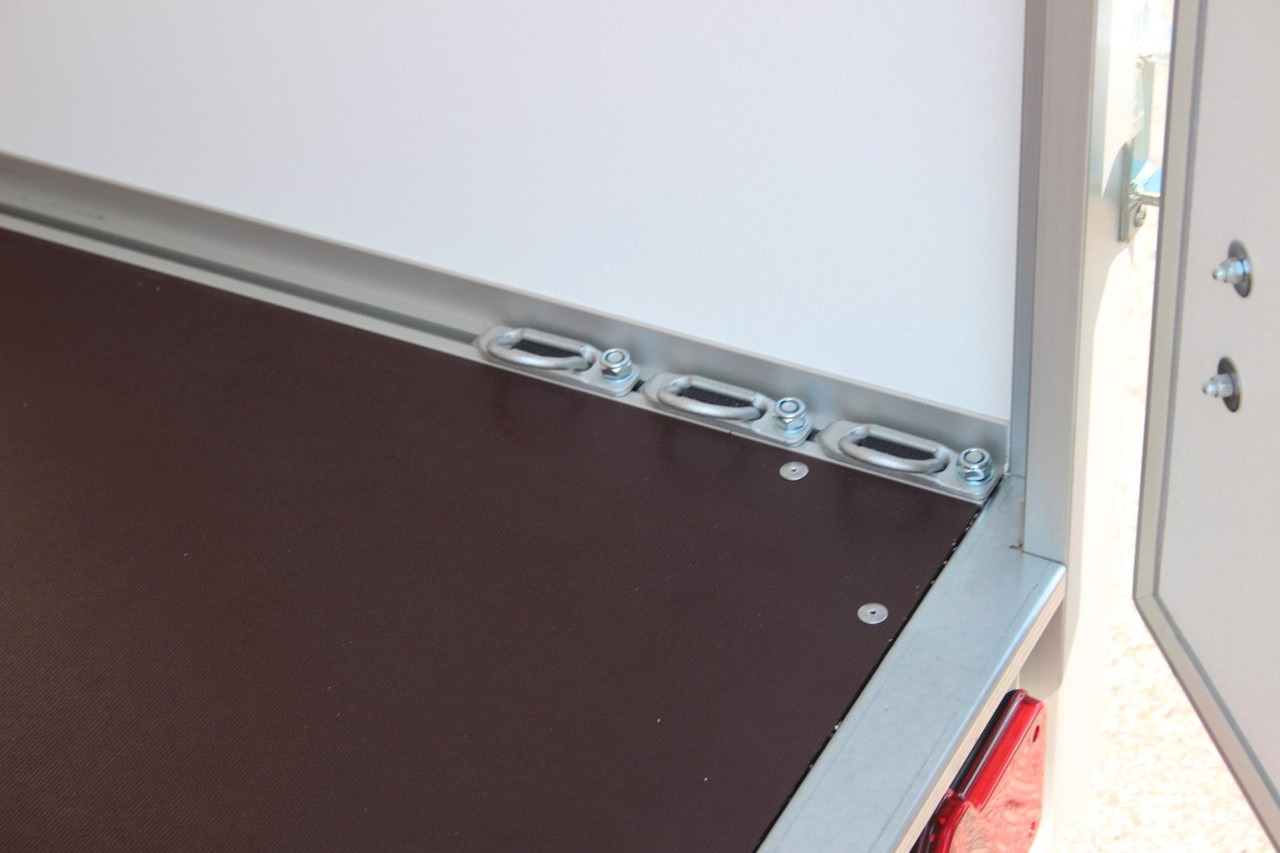 Humbaur HK132513-15P FlexZur Kofferanhänger 1300kg - Rimorkio me vagonetë të mbyllur: foto 3 Humbaur HK132513-15P FlexZur Kofferanhänger 1300kg - Rimorkio me vagonetë të mbyllur: foto 3