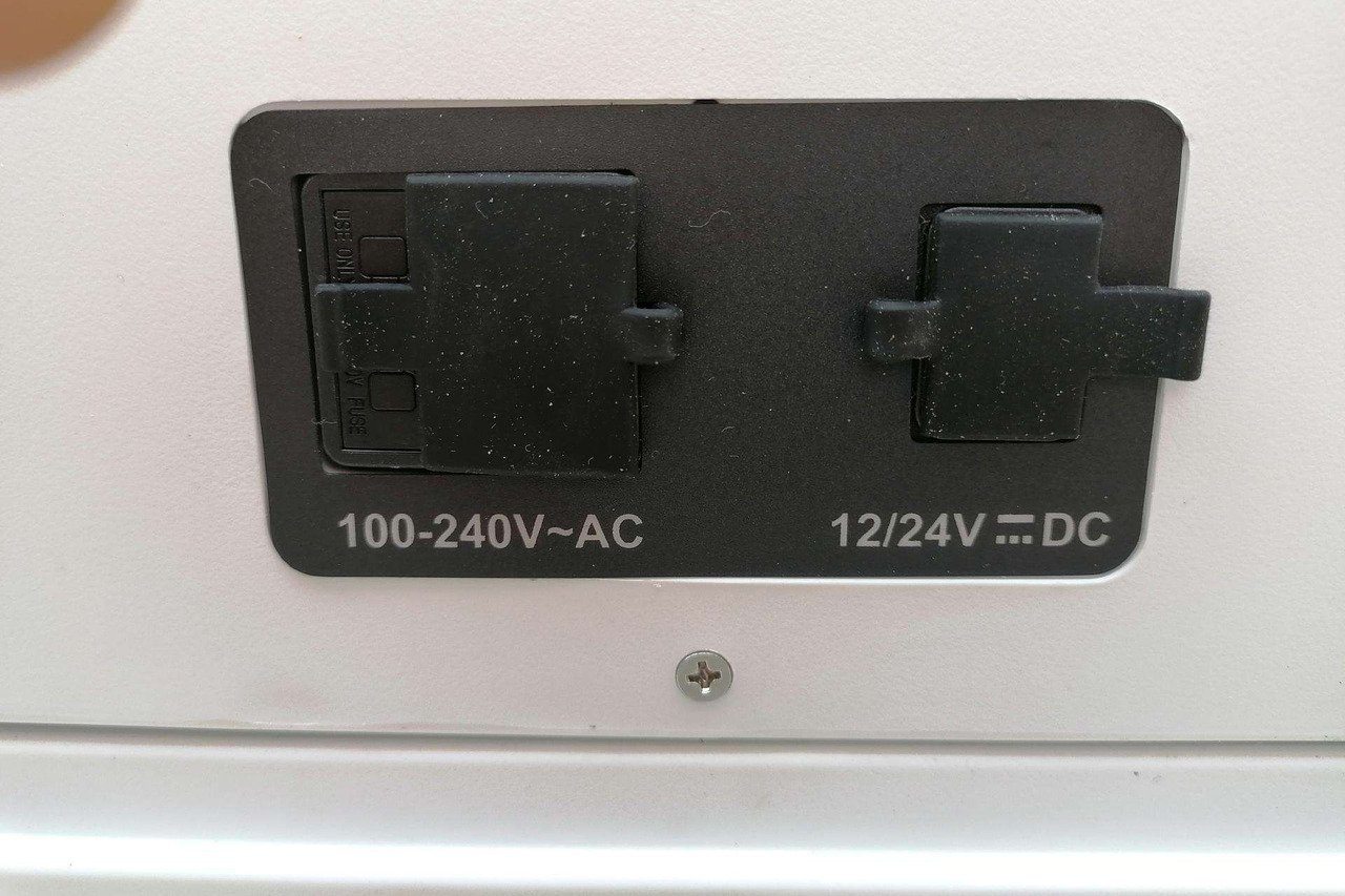 Fridge Dometic Waeco Mobicool 38L - Kabina dhe interier për Kamioni: foto 5 Fridge Dometic Waeco Mobicool 38L - Kabina dhe interier për Kamioni: foto 5