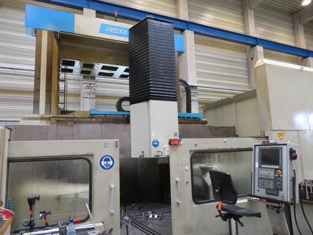 REM SC33-CNC-1S-MS-3H - Torno metalike: foto 2 REM SC33-CNC-1S-MS-3H - Torno metalike: foto 2