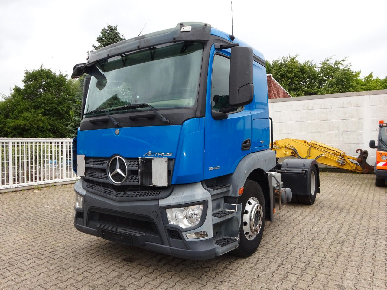 Mercedes-Benz 1840 Actros SZM 4x2 - Gjysmë-kamion: foto 1 Mercedes-Benz 1840 Actros SZM 4x2 - Gjysmë-kamion: foto 1