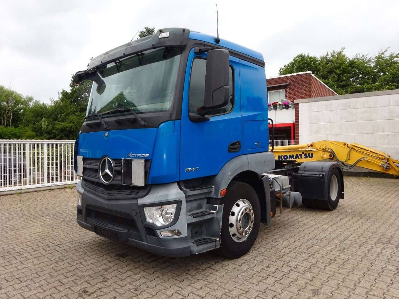 Mercedes-Benz 1840 Actros SZM 4x2 - Gjysmë-kamion: foto 2 Mercedes-Benz 1840 Actros SZM 4x2 - Gjysmë-kamion: foto 2