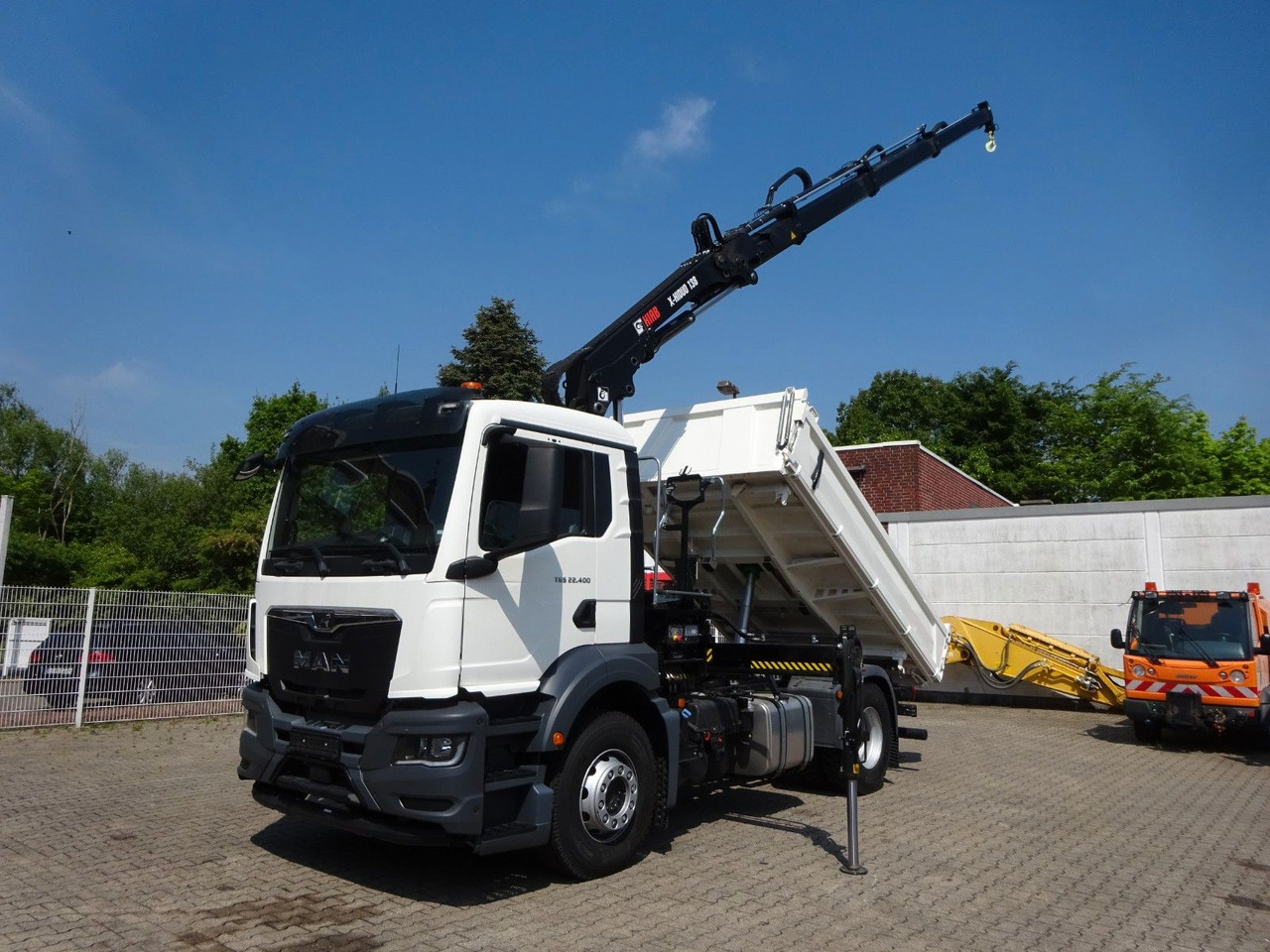 MAN 22.400 TGS + HIAB X-HIDUO 138 Kran - Kamion me vinç: foto 1 MAN 22.400 TGS + HIAB X-HIDUO 138 Kran - Kamion me vinç: foto 1
