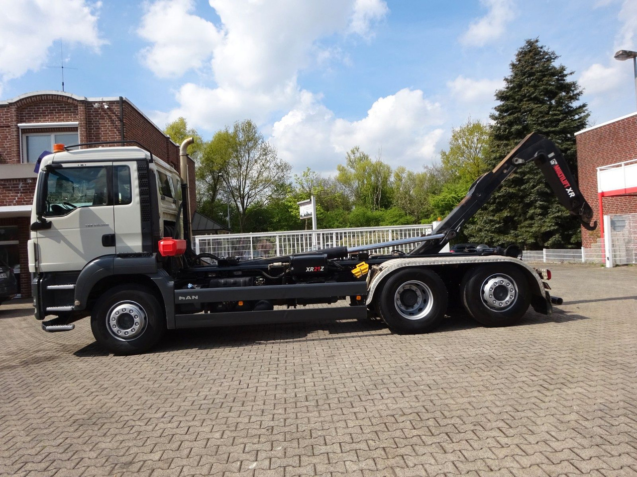 MAN 26.320 Multilift Abroller mit Lift+Lenkachse - Kamion vetëngarkues: foto 5 MAN 26.320 Multilift Abroller mit Lift+Lenkachse - Kamion vetëngarkues: foto 5