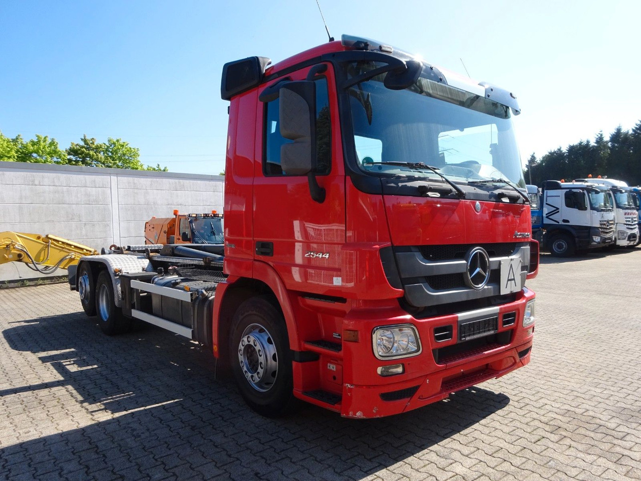 Mercedes-Benz 2544 Actros GERGEN Abroller + Lift-Lenkachse - Kamion vetëngarkues: foto 2 Mercedes-Benz 2544 Actros GERGEN Abroller + Lift-Lenkachse - Kamion vetëngarkues: foto 2
