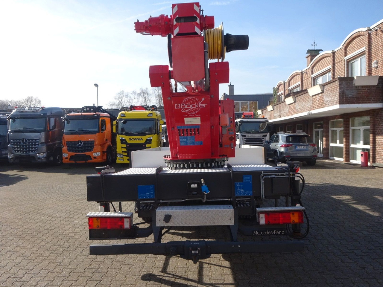 Mercedes-Benz 818 Atego + Böcker AK 32 Meter Dachdeckerkran - Kamion me vinç: foto 5 Mercedes-Benz 818 Atego + Böcker AK 32 Meter Dachdeckerkran - Kamion me vinç: foto 5