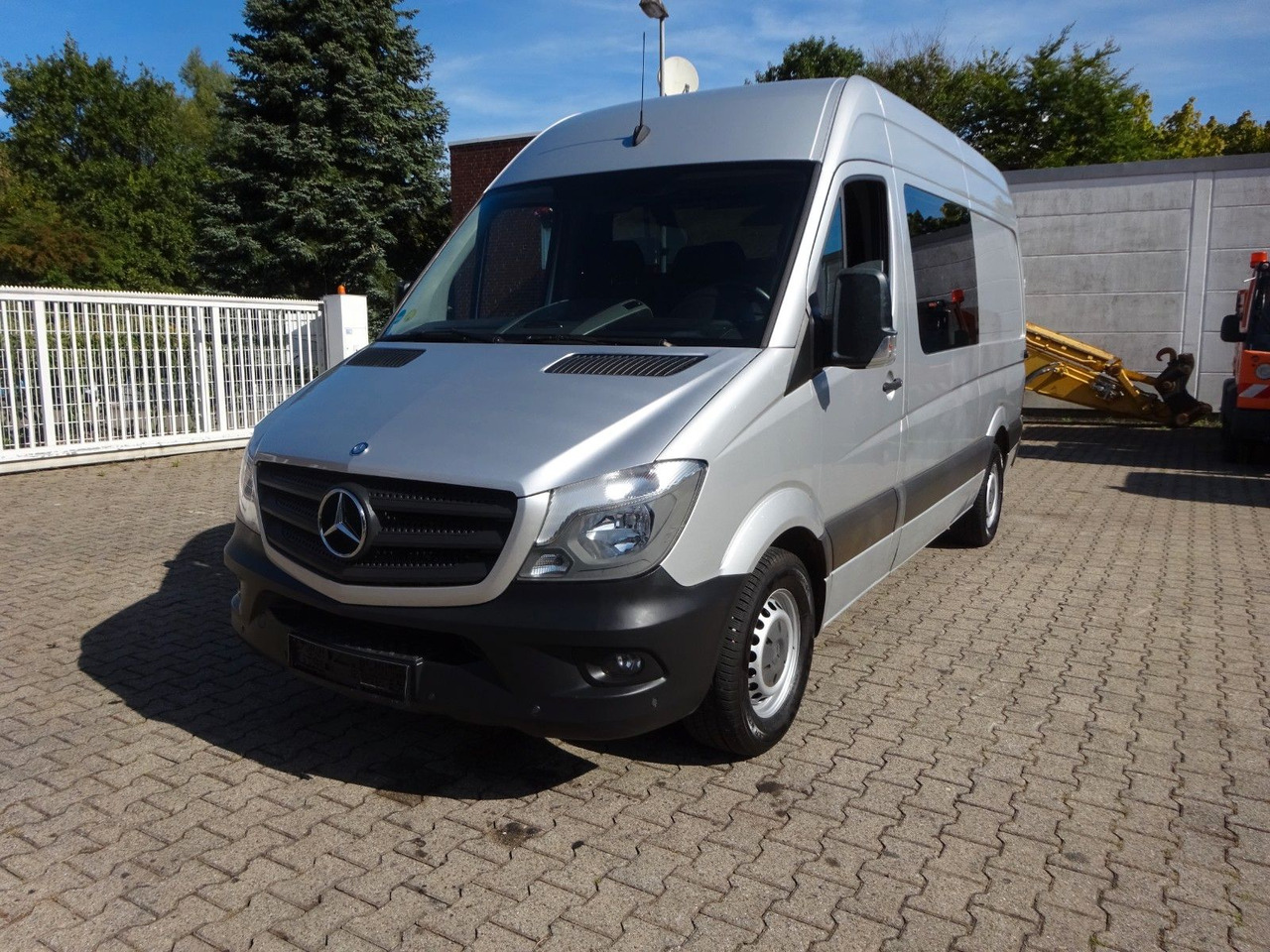 Mercedes-Benz Sprinter 316CDI Mixto 4x2 - Furgon: foto 1 Mercedes-Benz Sprinter 316CDI Mixto 4x2 - Furgon: foto 1