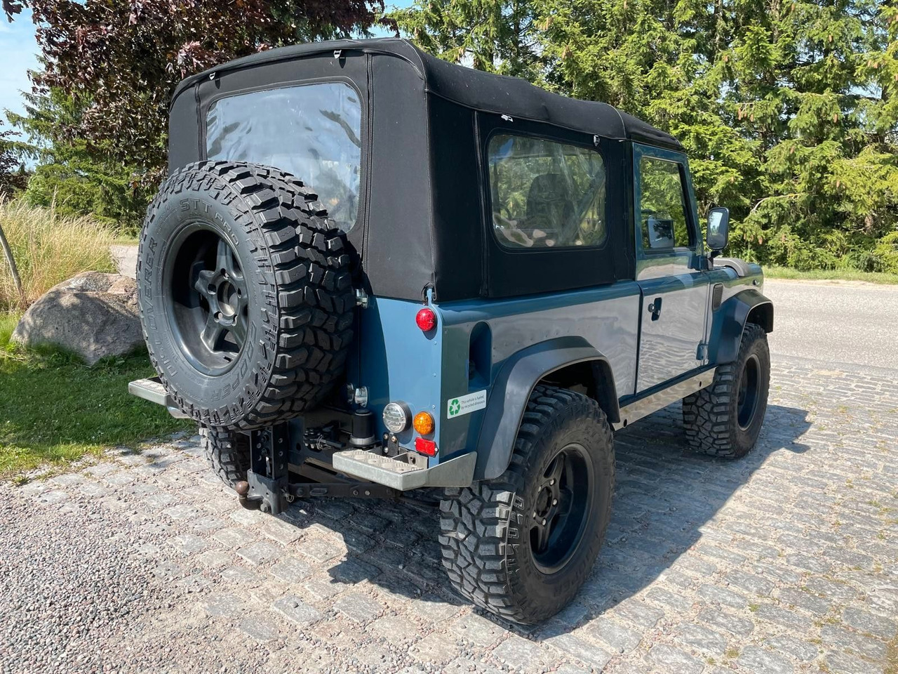 Land Rover LR Defender 90 Soft Top V8 Automatic 60000 brutt Land Rover LR Defender 90 SoftTop V8 Automatic - Pick up: foto 5 Land Rover LR Defender 90 Soft Top V8 Automatic 60000 brutt Land Rover LR Defender 90 SoftTop V8 Automatic - Pick up: foto 5