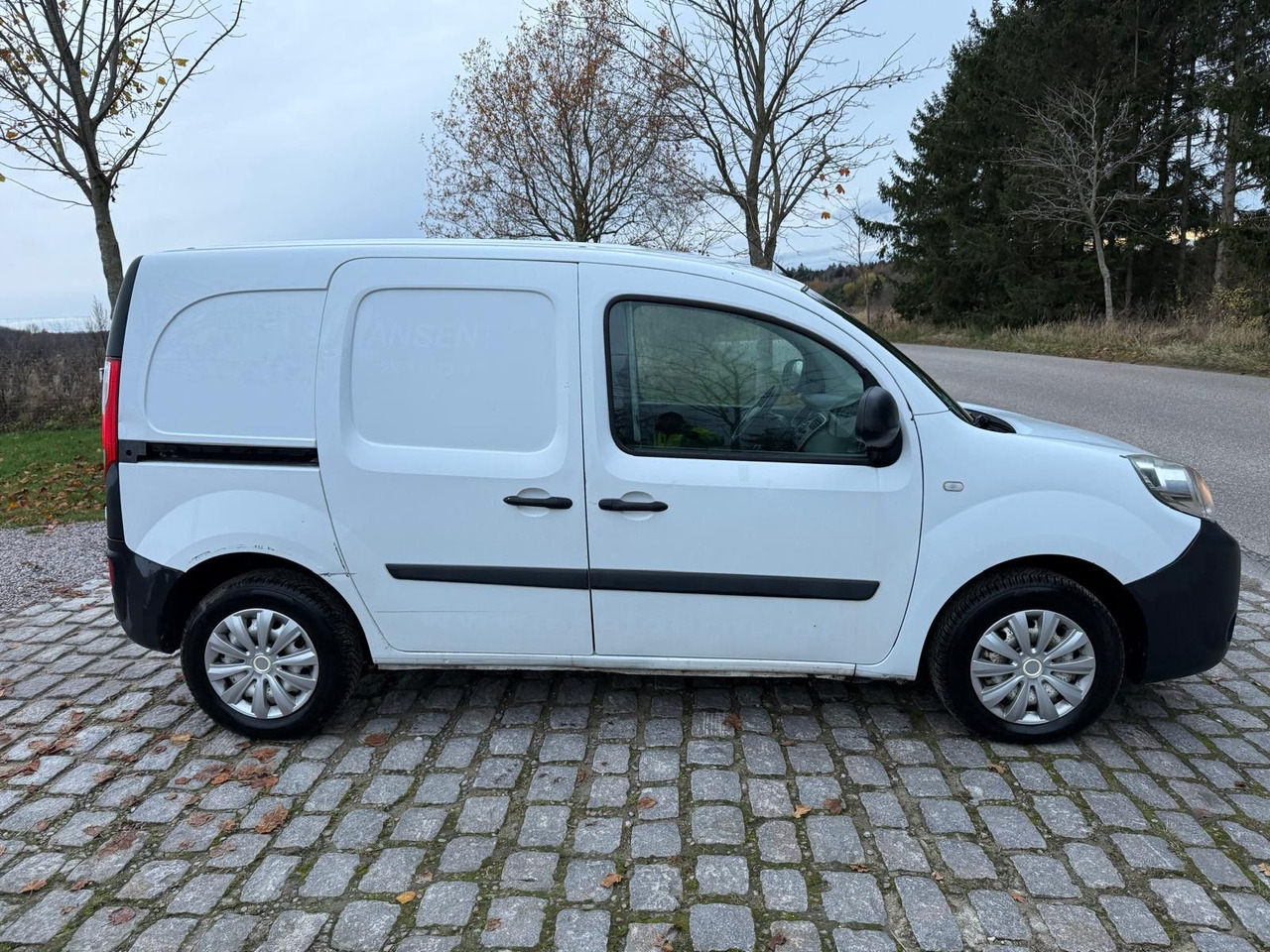 Renault Kangoo Rapid 1.5 dCi Basis *A/C - Furgon i vogël: foto 3 Renault Kangoo Rapid 1.5 dCi Basis *A/C - Furgon i vogël: foto 3