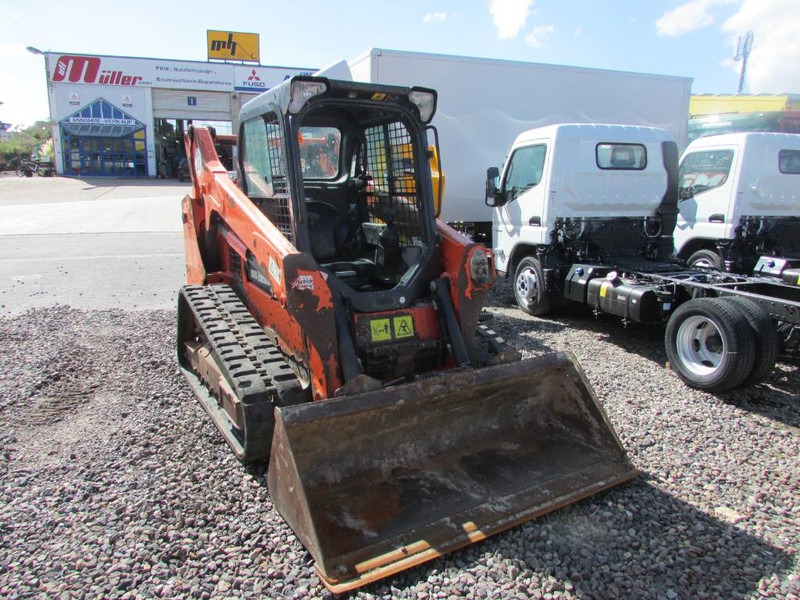 Bobcat T 590 High Flow Kompaktlader 24.000 EUR - Mini fadrom: foto 2 Bobcat T 590 High Flow Kompaktlader 24.000 EUR - Mini fadrom: foto 2