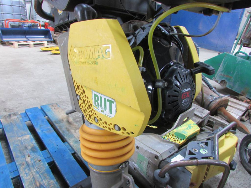 Bomag BT 65 Stampfer 1.200 EUR netto Tamper - Ngjeshës: foto 5 Bomag BT 65 Stampfer 1.200 EUR netto Tamper - Ngjeshës: foto 5