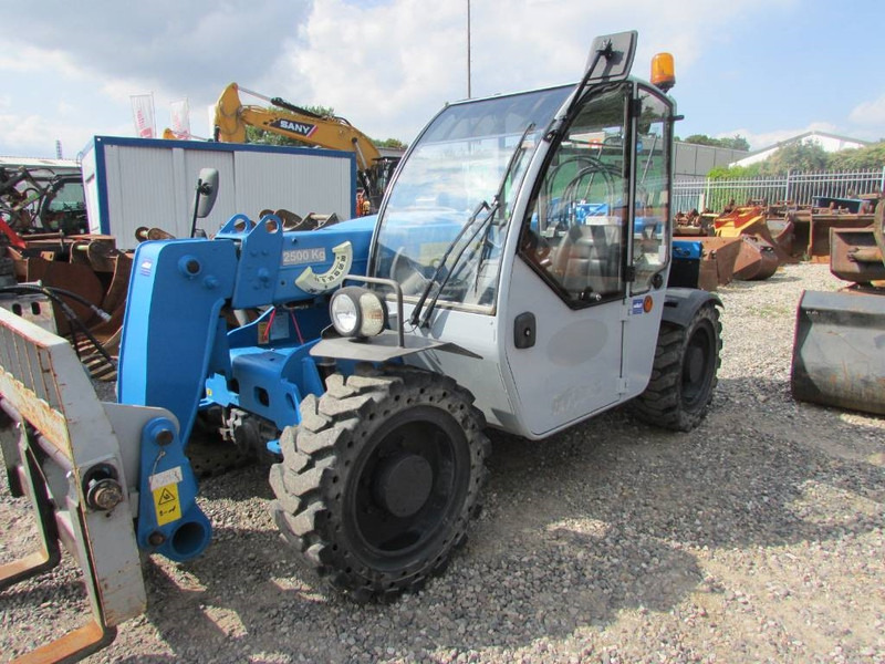 Genie GTH 2506 Teleskoplader 27.500 EUR - Ekskavator teleskopik: foto 2 Genie GTH 2506 Teleskoplader 27.500 EUR - Ekskavator teleskopik: foto 2
