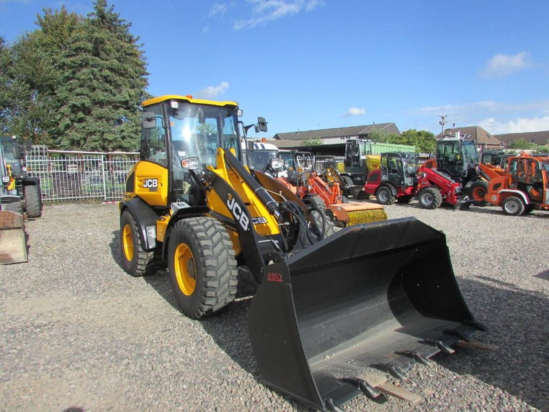 JCB 409 Radlader 46.000 EUR - Fadrom me goma: foto 4 JCB 409 Radlader 46.000 EUR - Fadrom me goma: foto 4
