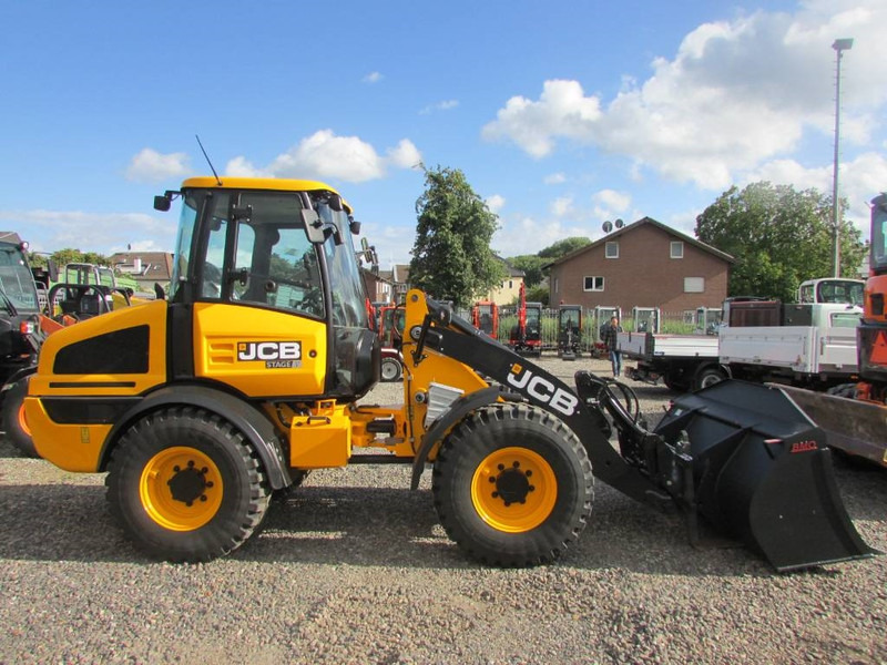 JCB 409 Radlader 46.500 EUR - Fadrom me goma: foto 5 JCB 409 Radlader 46.500 EUR - Fadrom me goma: foto 5
