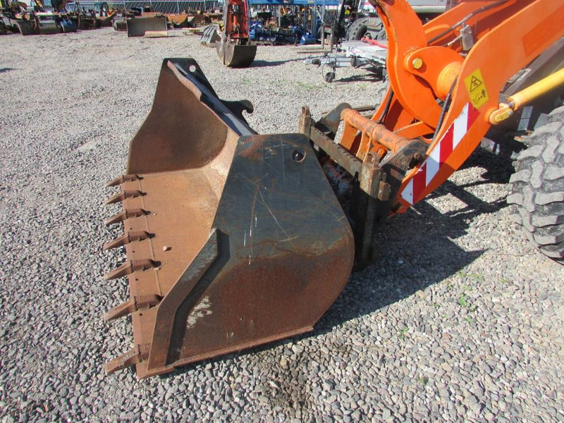 Komatsu WA 100 M-7 Radlader 31.000 EUR - Fadrom me goma: foto 2 Komatsu WA 100 M-7 Radlader 31.000 EUR - Fadrom me goma: foto 2