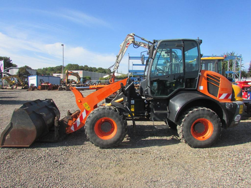 Komatsu WA 100 M-7 Radlader 31.000 EUR - Fadrom me goma: foto 1 Komatsu WA 100 M-7 Radlader 31.000 EUR - Fadrom me goma: foto 1