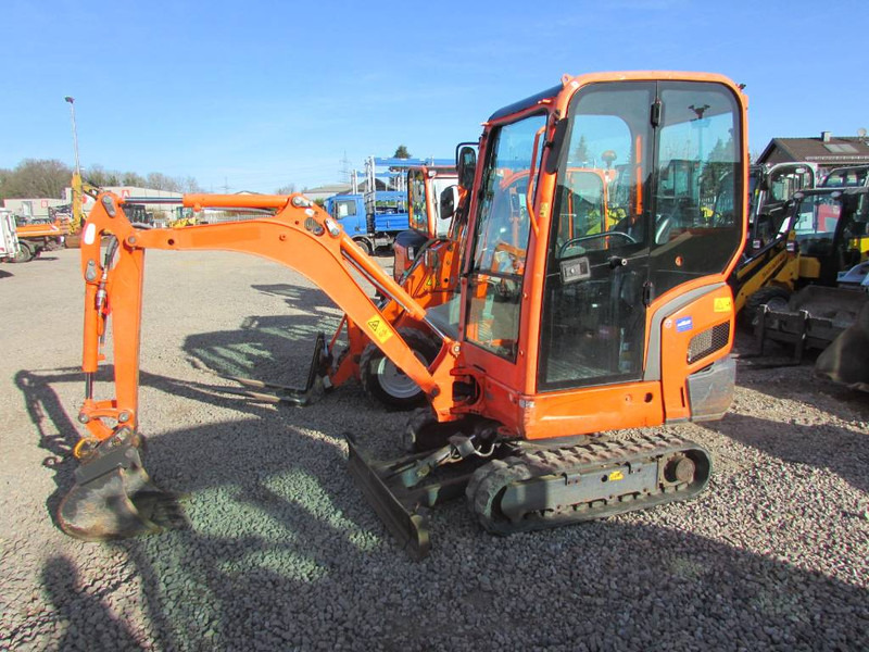 Kubota KX 016-4 Minibagger 14.250 EUR - Miniekskavator: foto 1 Kubota KX 016-4 Minibagger 14.250 EUR - Miniekskavator: foto 1