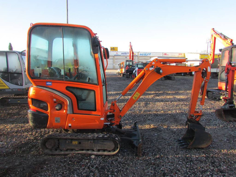 Kubota KX 016-4 Minibagger 15.000 EUR - Miniekskavator: foto 3 Kubota KX 016-4 Minibagger 15.000 EUR - Miniekskavator: foto 3