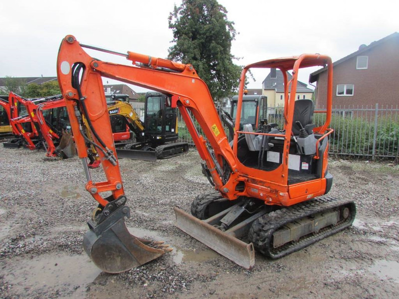Kubota U 27-4 Canopy Minibagger 18.000 EUR - Miniekskavator: foto 2 Kubota U 27-4 Canopy Minibagger 18.000 EUR - Miniekskavator: foto 2