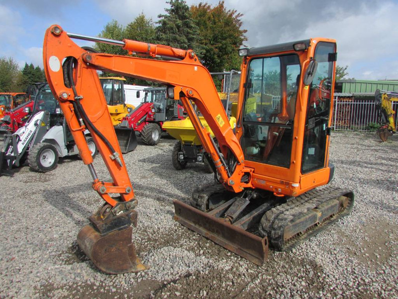 Kubota U 27-4 Minibagger 20.000 EUR - Miniekskavator: foto 1 Kubota U 27-4 Minibagger 20.000 EUR - Miniekskavator: foto 1