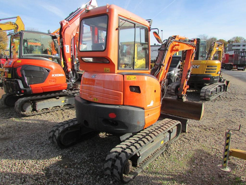 Kubota U 35-3 alpha 3 Minibagger 22.000 EUR - Miniekskavator: foto 5 Kubota U 35-3 alpha 3 Minibagger 22.000 EUR - Miniekskavator: foto 5