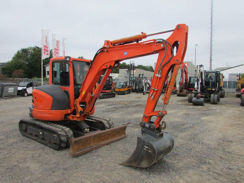 Kubota U 55-4 25.500 EUR - Miniekskavator: foto 2 Kubota U 55-4 25.500 EUR - Miniekskavator: foto 2