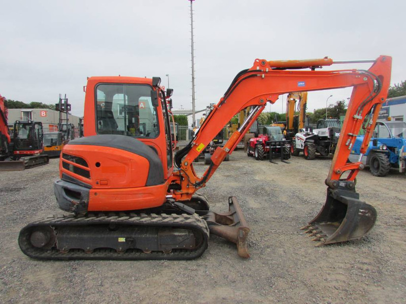 Kubota U 55-4 25.500 EUR - Miniekskavator: foto 1 Kubota U 55-4 25.500 EUR - Miniekskavator: foto 1