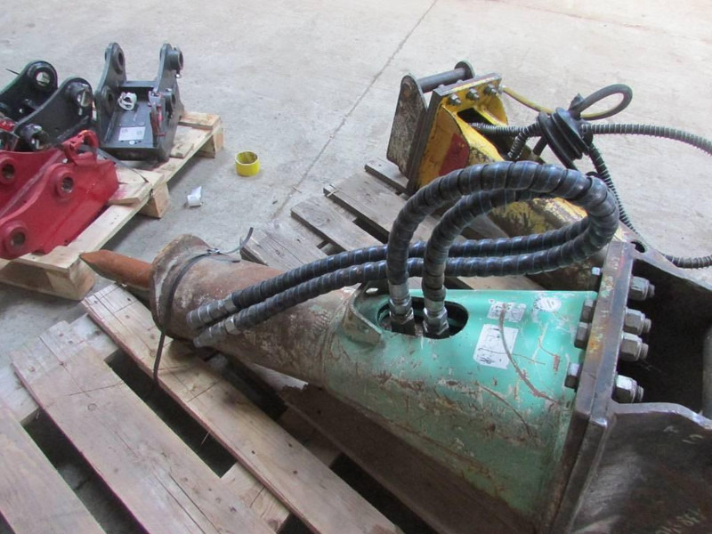 MONTABERT SC 22 Hydraulikhammer 2.400 EUR - Çekiç hidraulik për Makineri ndërtimi: foto 4 MONTABERT SC 22 Hydraulikhammer 2.400 EUR - Çekiç hidraulik për Makineri ndërtimi: foto 4