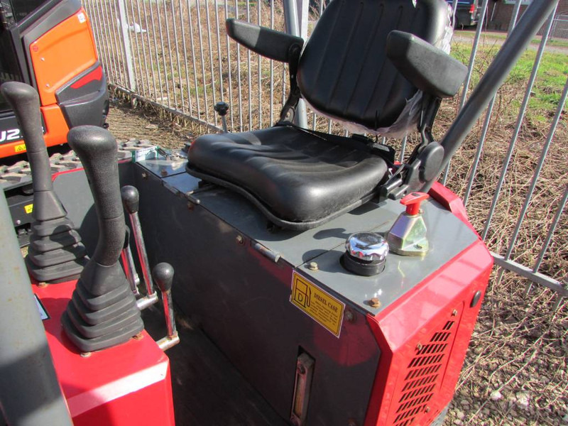Puma LX 12-9 B Minibagger 6.500 EUR - Miniekskavator: foto 5 Puma LX 12-9 B Minibagger 6.500 EUR - Miniekskavator: foto 5