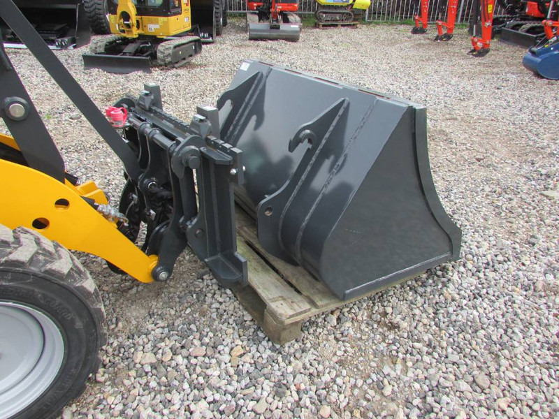 Schäffer 2428 SLT Schmalspur Radlader 32.500 - Mini fadrom me zinxhir: foto 2 Schäffer 2428 SLT Schmalspur Radlader 32.500 - Mini fadrom me zinxhir: foto 2