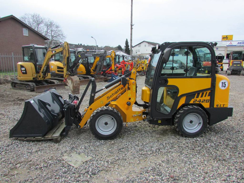 Schäffer 2428 SLT Schmalspur Radlader 32.500 - Mini fadrom me zinxhir: foto 5 Schäffer 2428 SLT Schmalspur Radlader 32.500 - Mini fadrom me zinxhir: foto 5