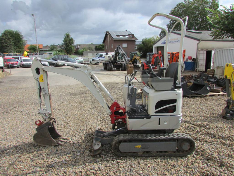 Takeuchi TB 210 R Minibagger 14.500 EUR - Miniekskavator: foto 1 Takeuchi TB 210 R Minibagger 14.500 EUR - Miniekskavator: foto 1