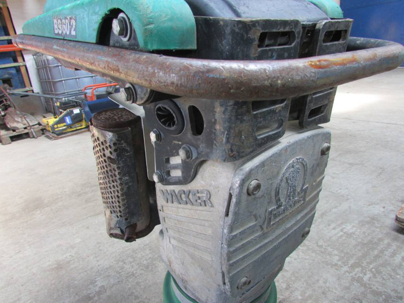 WACKER NEUSON BS60-2 Stampfer 600 EUR netto Tamper - Ngjeshës: foto 5 WACKER NEUSON BS60-2 Stampfer 600 EUR netto Tamper - Ngjeshës: foto 5