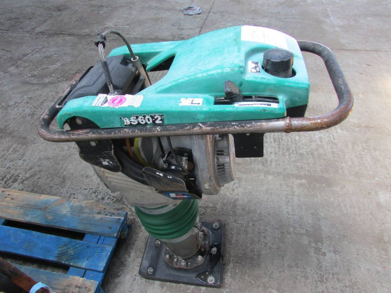 WACKER NEUSON BS60-2 Stampfer 600 EUR netto Tamper - Ngjeshës: foto 2 WACKER NEUSON BS60-2 Stampfer 600 EUR netto Tamper - Ngjeshës: foto 2
