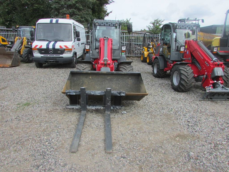 Weidemann 2080Teleskop Radlader 53.000 EUR - Ngarkues teleskopik me rrota: foto 3 Weidemann 2080Teleskop Radlader 53.000 EUR - Ngarkues teleskopik me rrota: foto 3