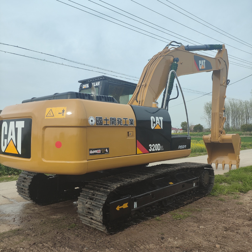 Ekskavator me zinxhirë CATERPILLAR 320D2: foto 8