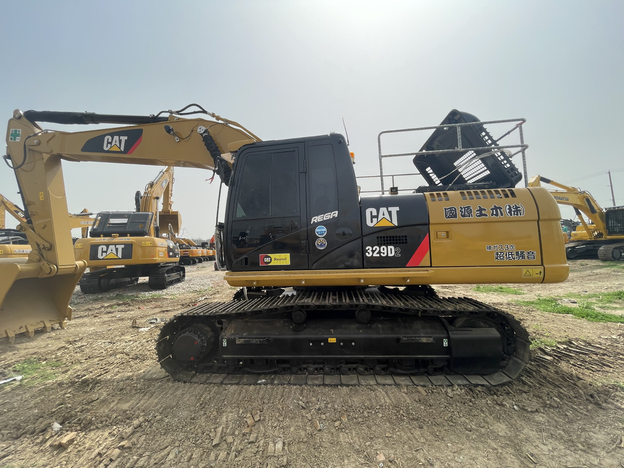 CATERPILLAR 329D2 - Ekskavator me zinxhirë: foto 1 CATERPILLAR 329D2 - Ekskavator me zinxhirë: foto 1