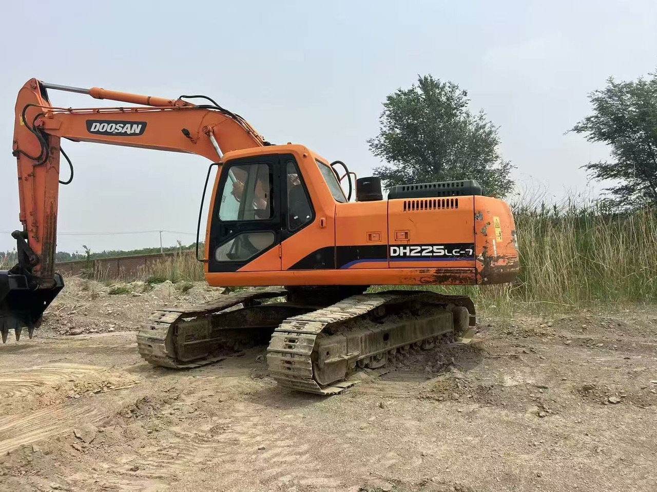 DOOSAN DH225LC-7 - Ekskavator me zinxhirë: foto 4 DOOSAN DH225LC-7 - Ekskavator me zinxhirë: foto 4