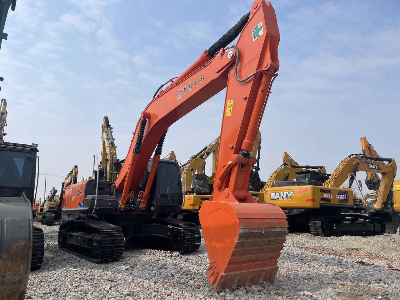 HITACHI ZX360 - Ekskavator me zinxhirë: foto 5 HITACHI ZX360 - Ekskavator me zinxhirë: foto 5