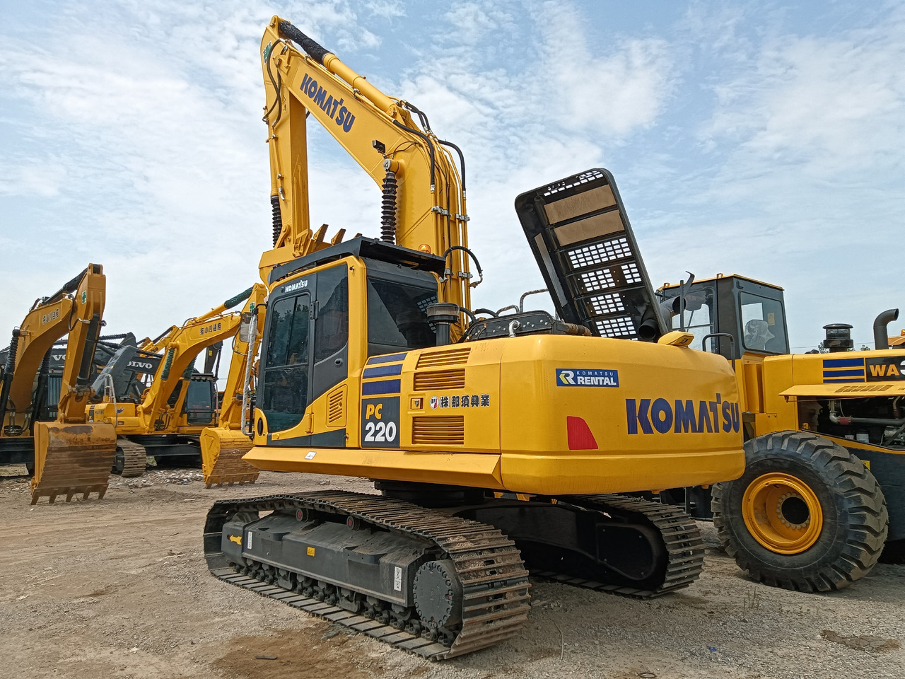KOMATSU PC200-8 - Ekskavator me zinxhirë: foto 2 KOMATSU PC200-8 - Ekskavator me zinxhirë: foto 2