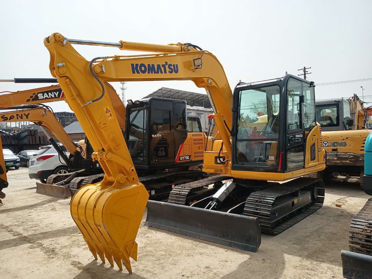 KOMATSU PC60-8 - Ekskavator me zinxhirë: foto 2 KOMATSU PC60-8 - Ekskavator me zinxhirë: foto 2