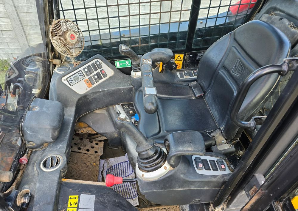 JCB - Mini fadrom: foto 3 JCB - Mini fadrom: foto 3